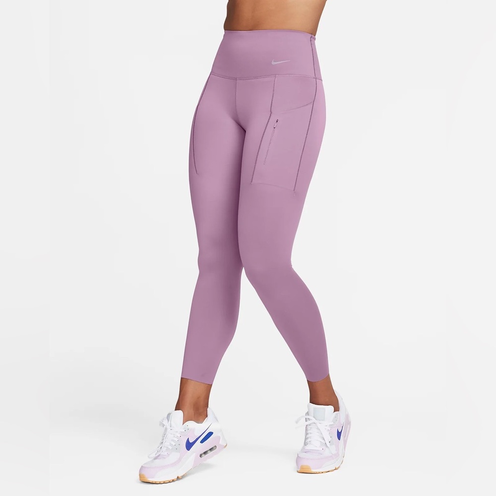 Women’s Nike Go Firm-Support High-Waisted 7/8
Leggings w Pockets Size XS BNWT